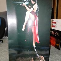 Action figure horror:
Ada Wong, da Resident Evil