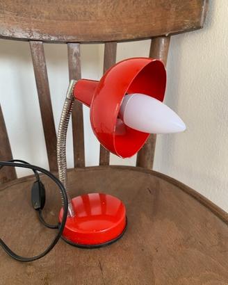 lampada da scrivania vintage rossa