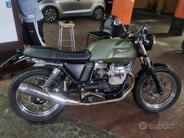 Moto Guzzi V7 Café Classic -11.000 km - Perfetta