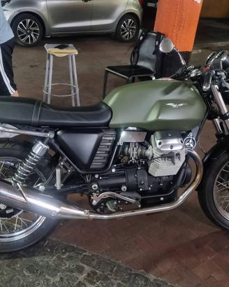 Moto Guzzi V7 Café Classic -11.000 km - Perfetta