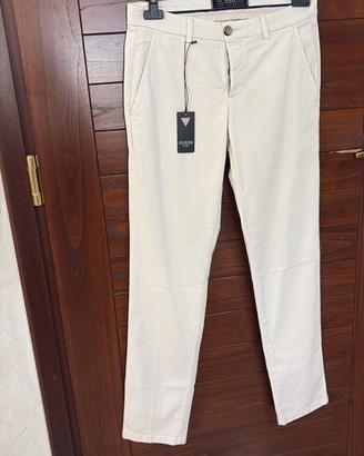 Pantaloni Guess uomo bianchi nuovi con cartellino