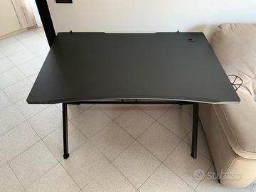 Scrivania Gaming Trust GXT 711 Dominus come nuova