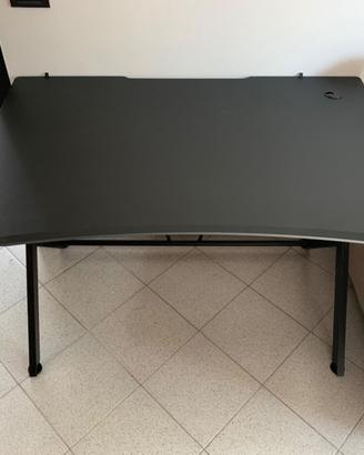 Scrivania Gaming Trust GXT 711 Dominus come nuova
