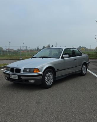Bmw e36 318is 140cv