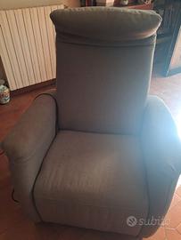 Poltrona relax elettrica Conforama Elena reclinabi