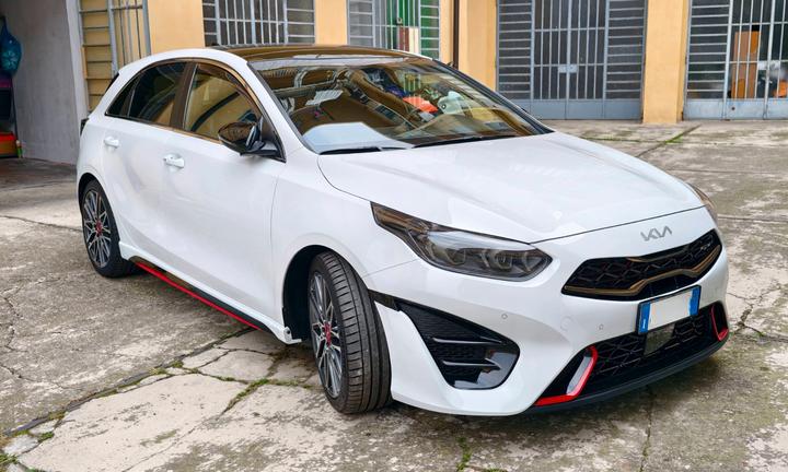 Kia Ceed Gt 204 CV garanzia fino 2029