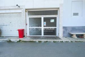 NOVITÀ! Comodo Box auto interrato in contesto cond