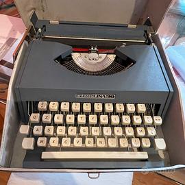 Macchina da scrivere