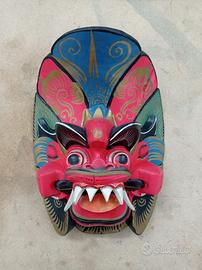 Maschere balinese + tunisina + oggetti etnici