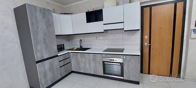 CUCINA ANGOLARE COMPONIBILE CON ELLETTRODOMESTICI