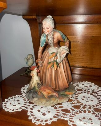 statua in ceramica