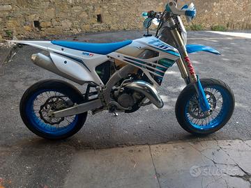 TM SRM 125FI
