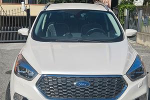 ford kuga modello vignale 2017