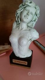 Scultura bustino di donna di Gianni Visentin 