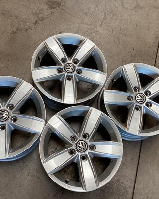 CERCHI USATI RAGGIO 15 POLLICI VOLKSWAGEN Golf 5 G