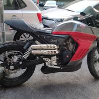 moto sportiva  300 Mondial