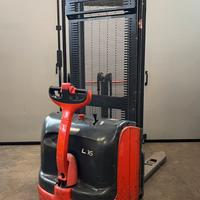 Stoccatore LINDE L16 doppio sollevamento