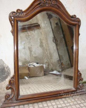 Grande Specchio classico in pregiato nobile legno