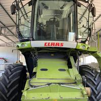 Mietitrebbia Claas tucano 430 montana