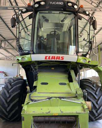 Mietitrebbia Claas tucano 430 montana