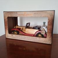 Modellino Auto in Legno con grappa invecchiata 