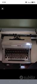 macchina da scrivere Olivetti linea 88