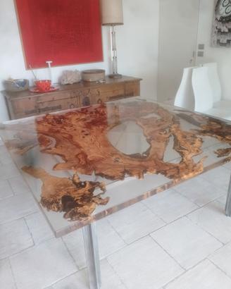 tavoli e complementi d arredo in legno e resina