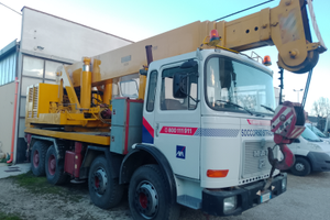 Autogrù SOCCORSO STRADALE