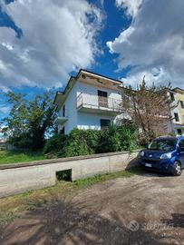 Appartamento di 300 m² con 4 locali a Somma Vesuvi