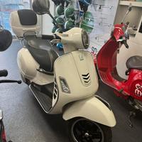 Piaggio Vespa 300 GTS - 2016