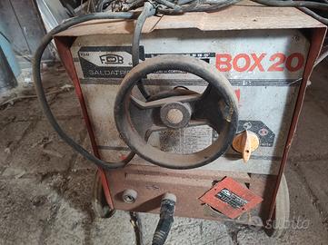 saldatrice industriale elettrodi