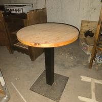 tavolino rotondo in legno e ferro per arredo