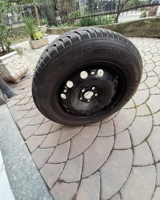 pneumatici invernali Kleber montati su cerchi