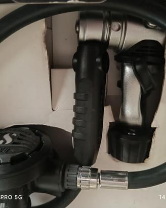Erogatore scubapro R390