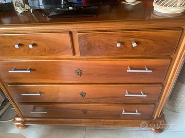 Biro’ in legno noce