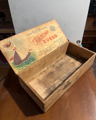 Scatola in legno da collezione