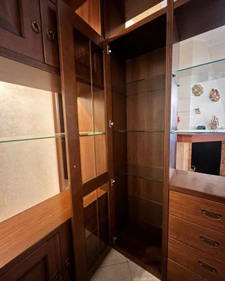 Splendida Parete Attrezzata in legno
