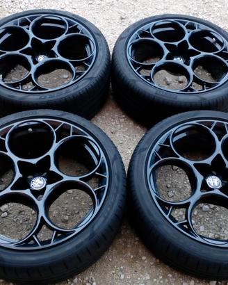 cerchi e gomme nuove 21 originali Alfa Romeo 
