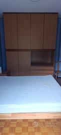 armadio 200L-260H-60P e tavolo+4 sedie