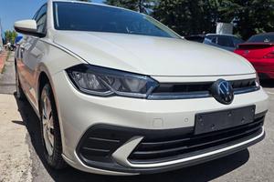 VOLKSWAGEN Polo 1.0 Life