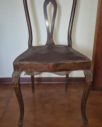 6 sedie in legno e seduta in cuoio, da restaurare
