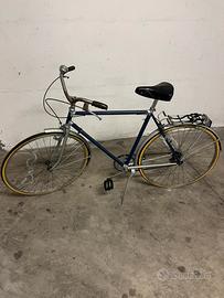 Bici d’epoca con cambio sulla canna