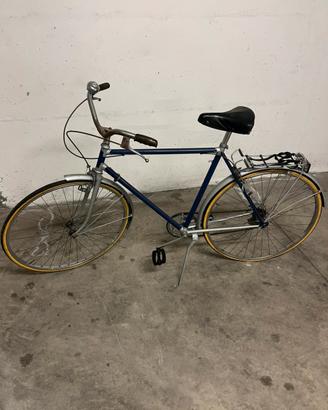 Bici d’epoca con cambio sulla canna