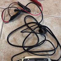 Carica batteria auto portatile