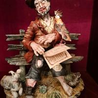 Anziano in ceramica Capodimonte