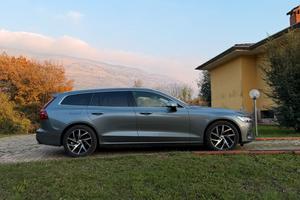 Volvo V60 D3 autocarro N1