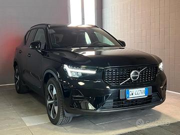 Volvo XC40 2.0 b4 Hybrid Ultra Dark 197cv
