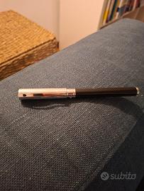 S.T. Dupont D-Initial Roller