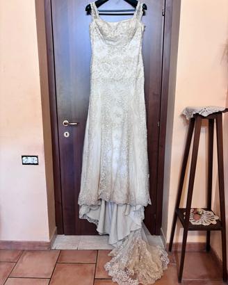 Elegante abito da sposa