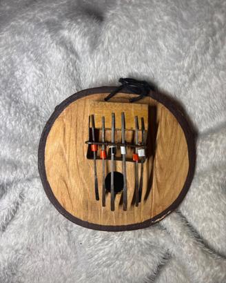 Kalimba africana su zucca Thumb piano etnico